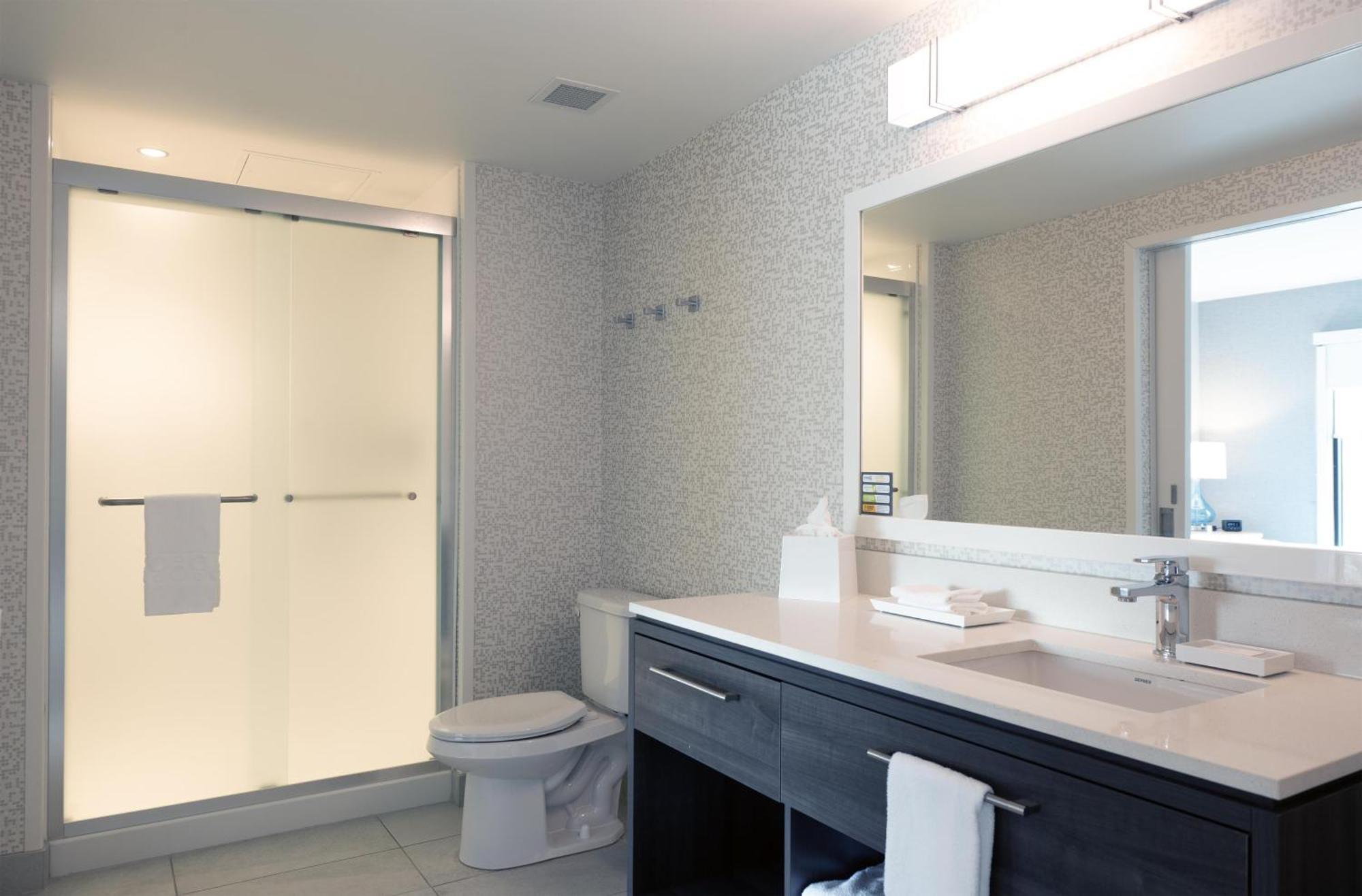 King Studio Suite