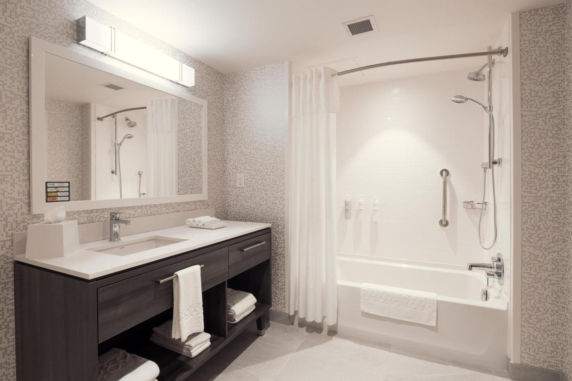 King Studio Suite